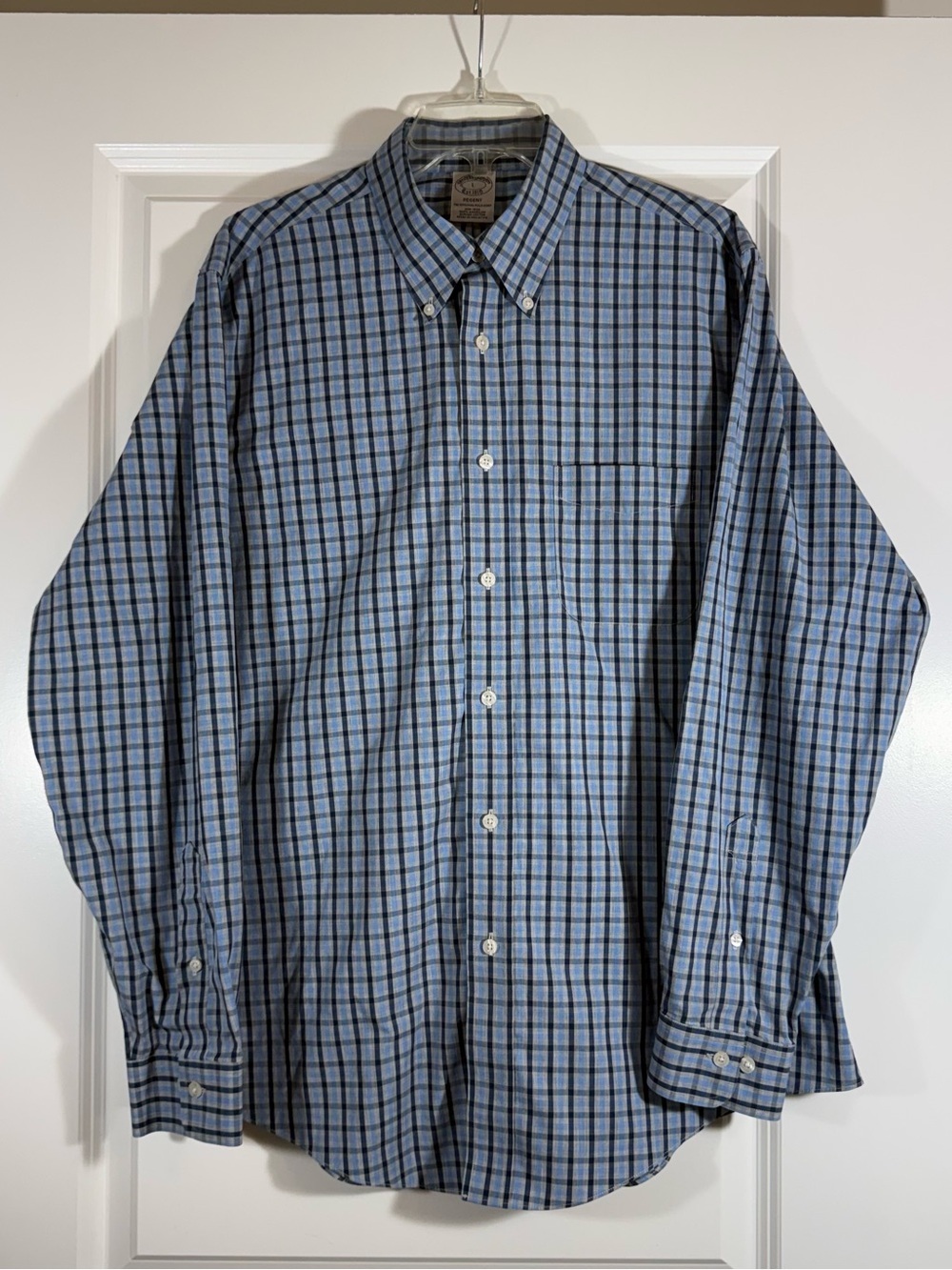 Brooks Brothers Men’s Large Regent Fit Blue Plaid Non-Iron Dress Shirt